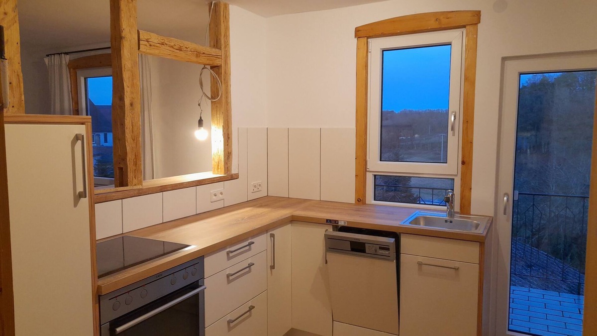 Ebertsbronn Apartment | Geräumige und Gemütliche Ferienwohnung in Ruhiger Lage, mit Großem Außenbereich