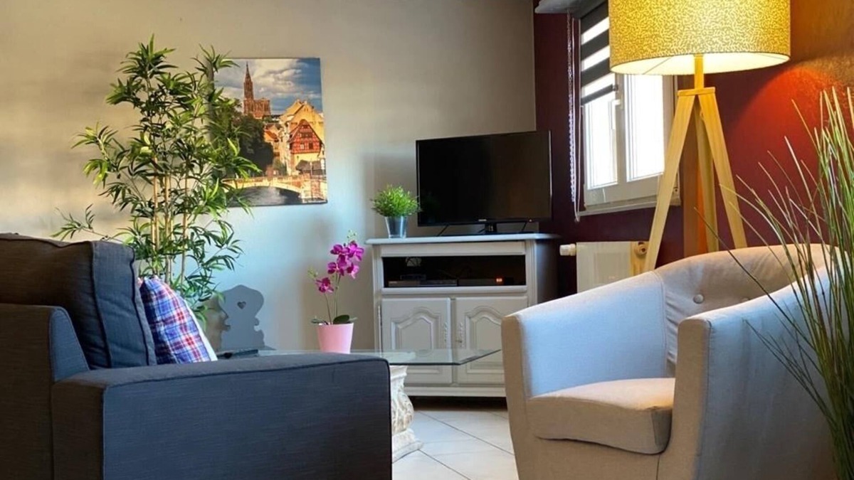 Eguisheim Apartment | Geranium gite of 90 m2, located in the heart of the wine-growing city of Eguisheim, in a quiet area