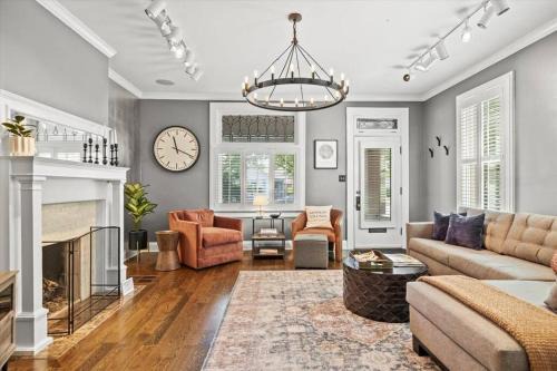 German Village House | German Village Serenity, Steps to Schiller Park