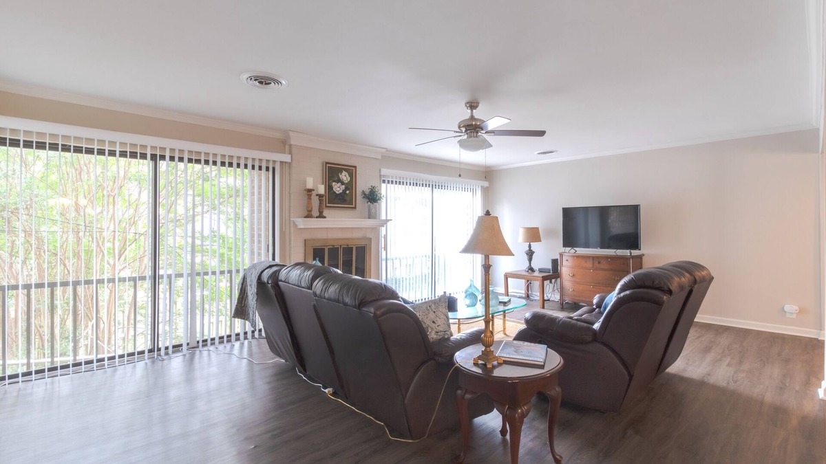 Germantown Condo | Germantown - 30 day minimum