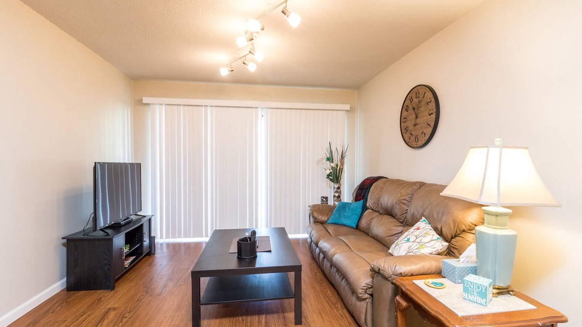 Germantown Condo | Germantown - 30 day minimum