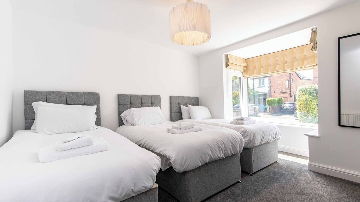 West Bridgford House | Gertrude House - Spacious 3BR Bungalow in Nottingham
