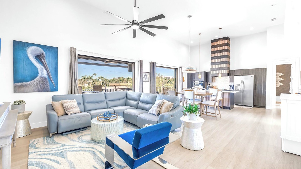 Siesta Key Condo | Gertrude's | Resort-like penthouse & pool, 500ft to private beach access and Siesta's whitest sand!