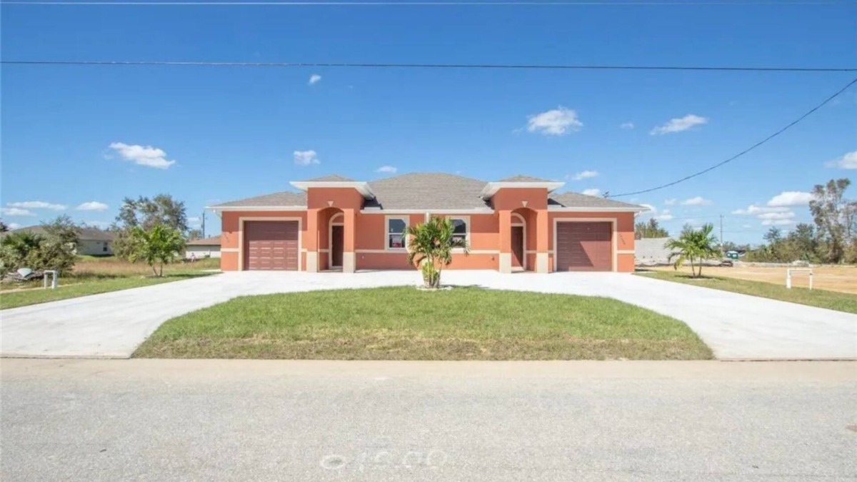 Buckingham House | Get-A-Way Home