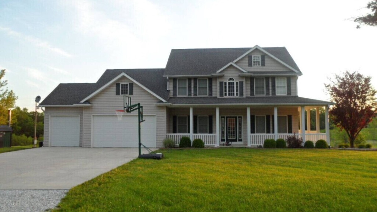 Bellflower House | Get Away From It All! Escape To Peace And Quiet!