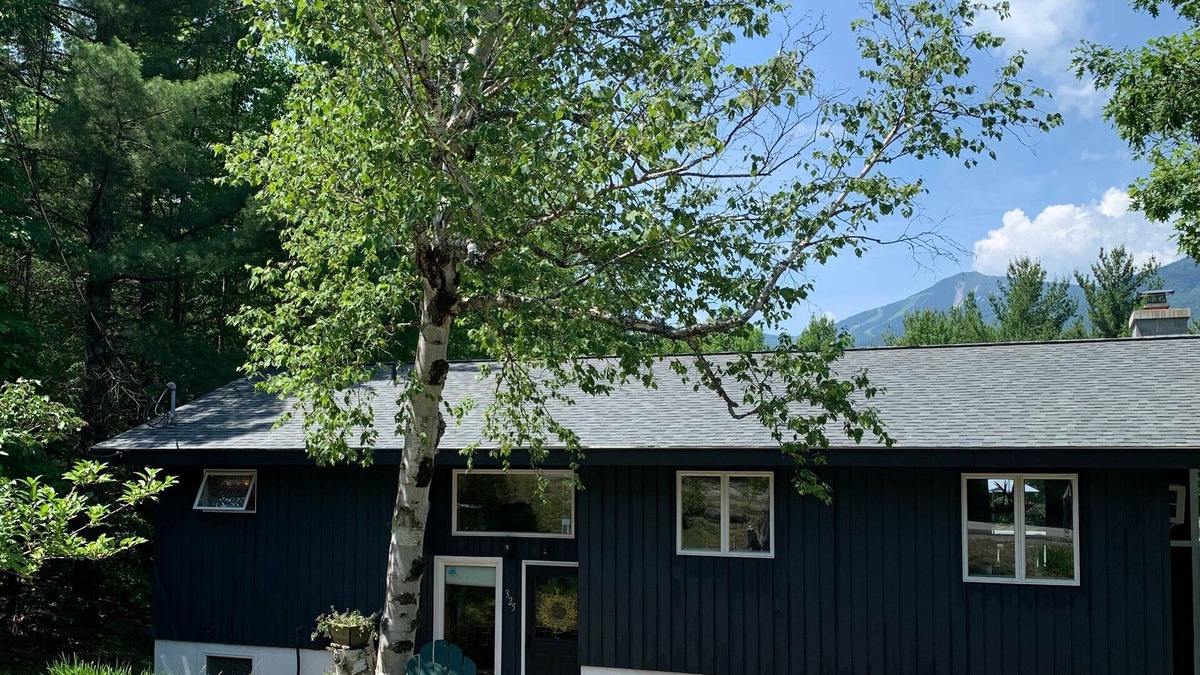 Wilmington Ski Chalet | Get away from it all at Nature’s Nest