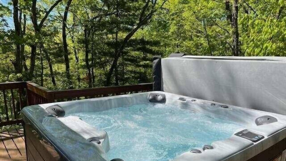 Rawley Springs Cabin | Get Away to Your Mountain Paradise