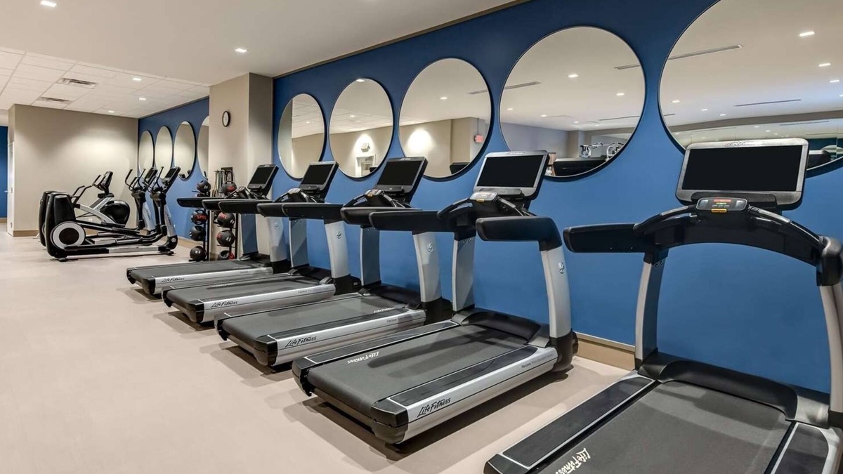 Downtown Columbus Hotel | Get Ready for Blissful Getaway! 4 Posh Units, Pet-Friendly