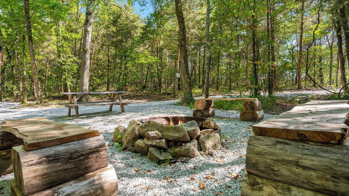 Branson Cabin | Get Your Glamp On! 2 Modern, Secluded Cabins Minutes to All Attractions