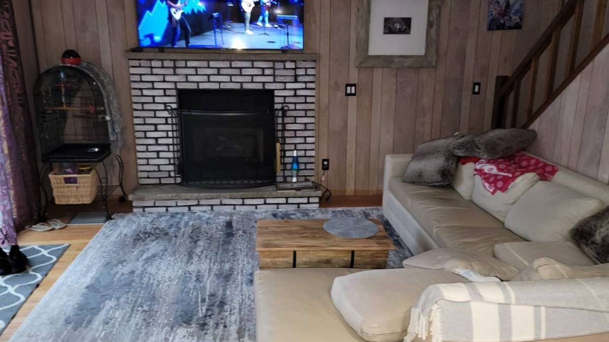 Lake Ariel House | Getaway in the Hideout, Spacious 4BR Hideout Home w/Deck, Resort Amenities