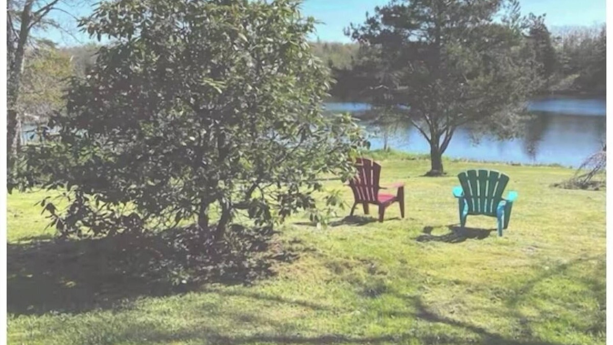 Cole Harbour Apartment | Getaway on a beautiful lake view