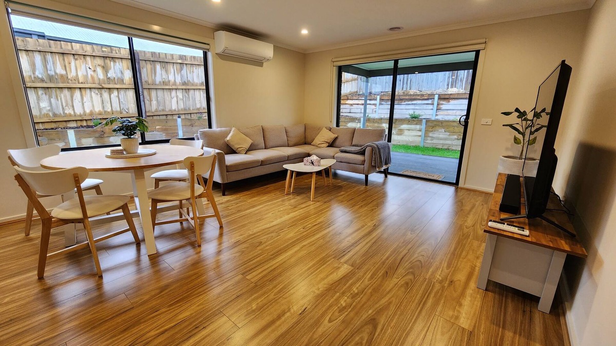 Newborough House | Getaway on Amaroo Way