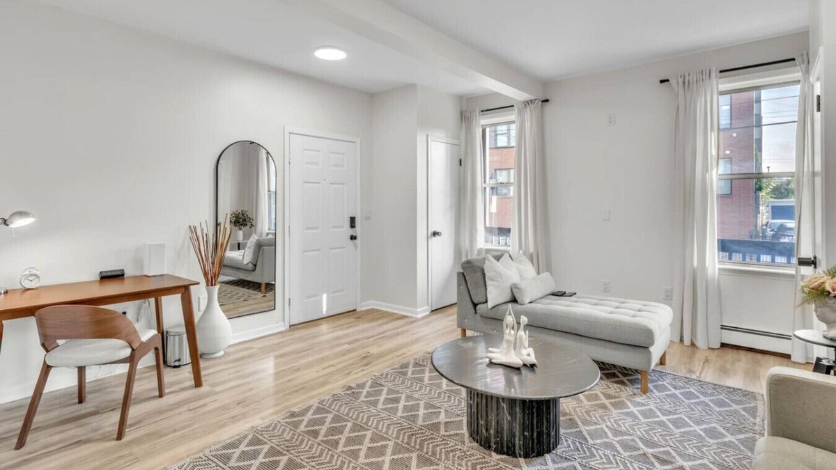 Hackensack River Waterfront Apartment | Getaway Private 2 Bedroom Apt Near NYC