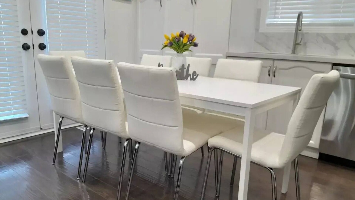 Orillia House | Getaway with an 8-seater Hot Tub & Gaming