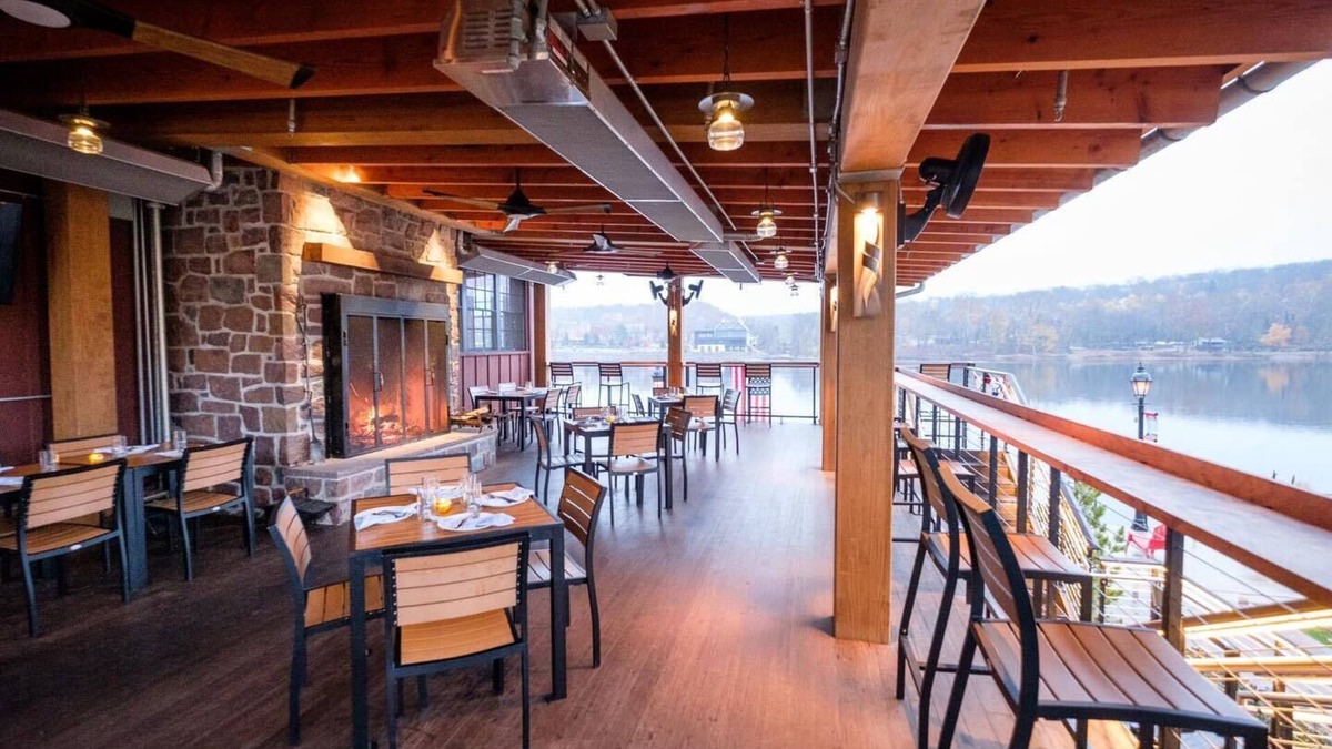 New Hope Hotel | Ghost Light Inn