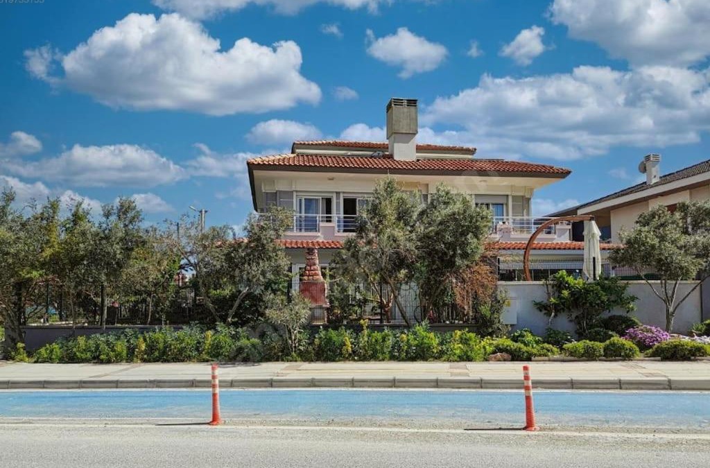 Cesme Villa | GHOST