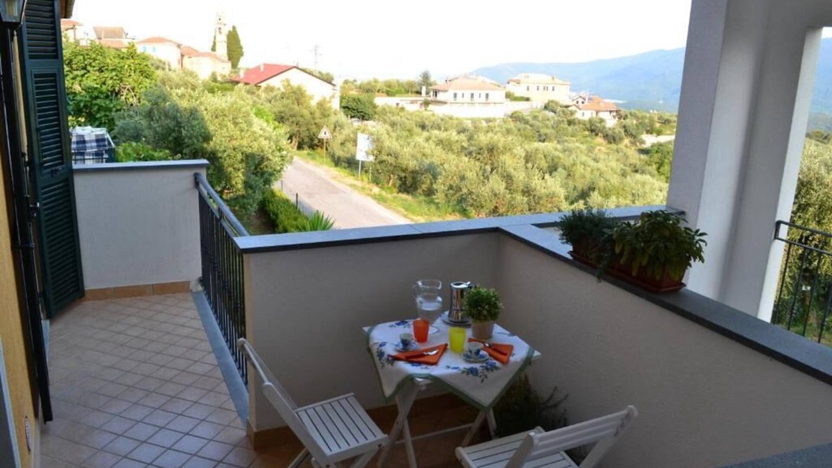 Bezzo Apartment | Gian's House