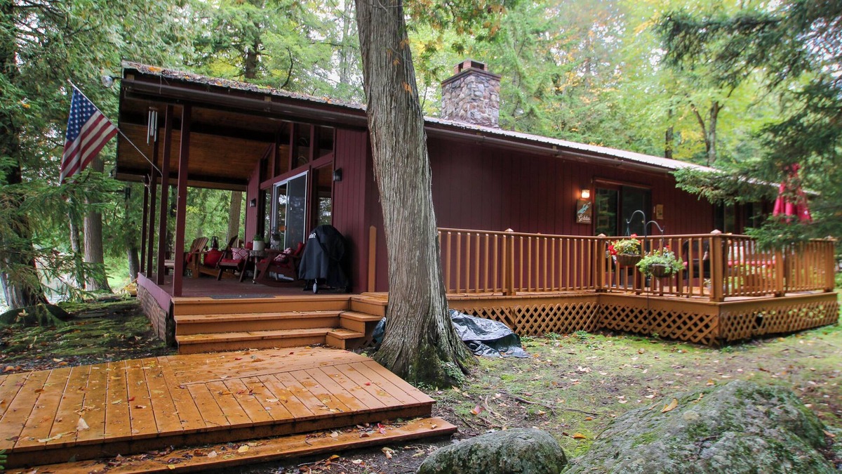 Eagle Bay House | Gibbs Cottage