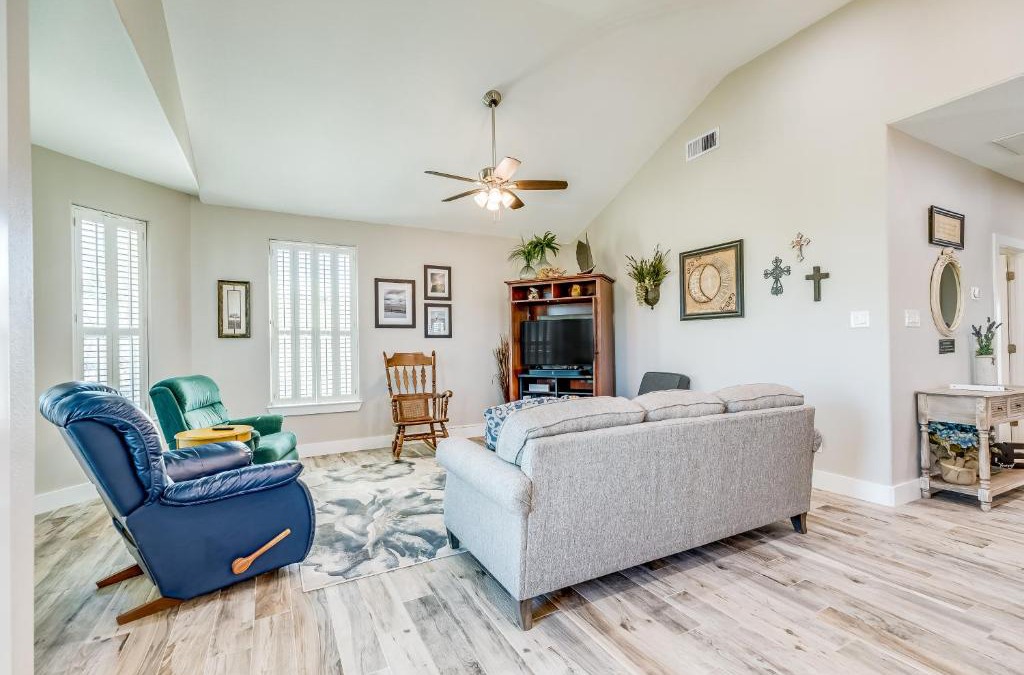 Galveston House | Giggling Gecko