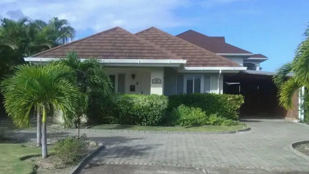 St. Ann's Bay Villa | Gigi's Chateau-Villa Getaway near OCHO RIOS, JA!