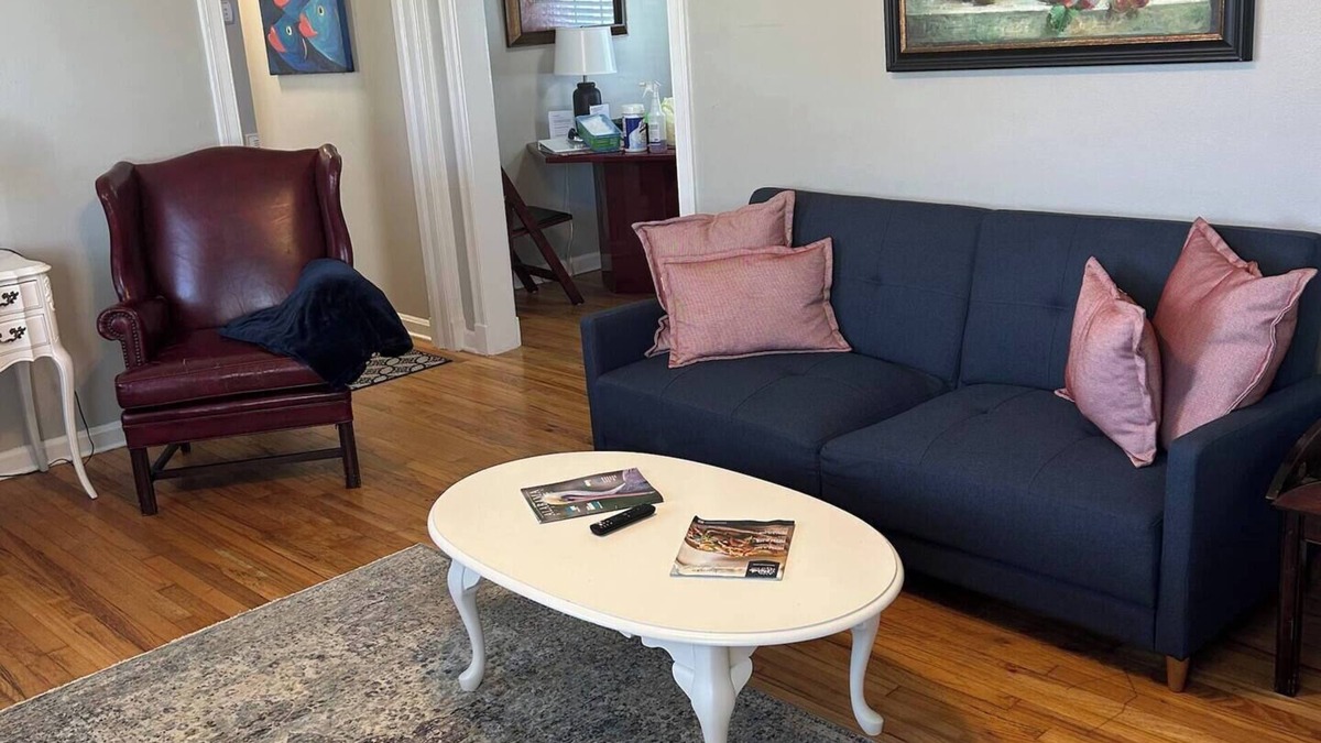 Mobile Condo | Gigi's Midtown Getaway #2