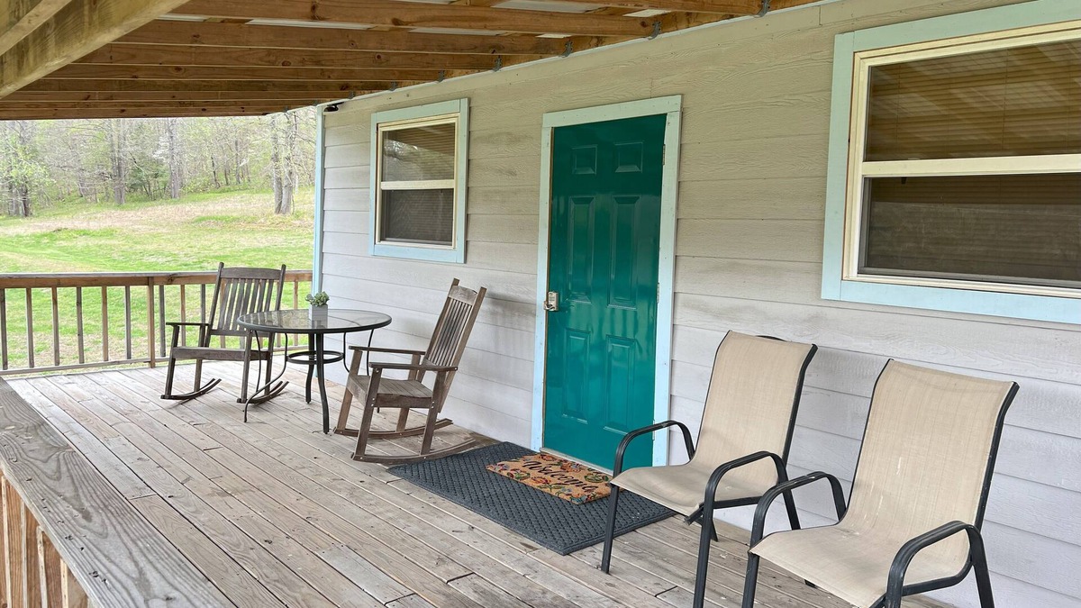 Gilbert Cabin | Gilbert Arkansas cabin, less then a 1 mile from the Buffalo River