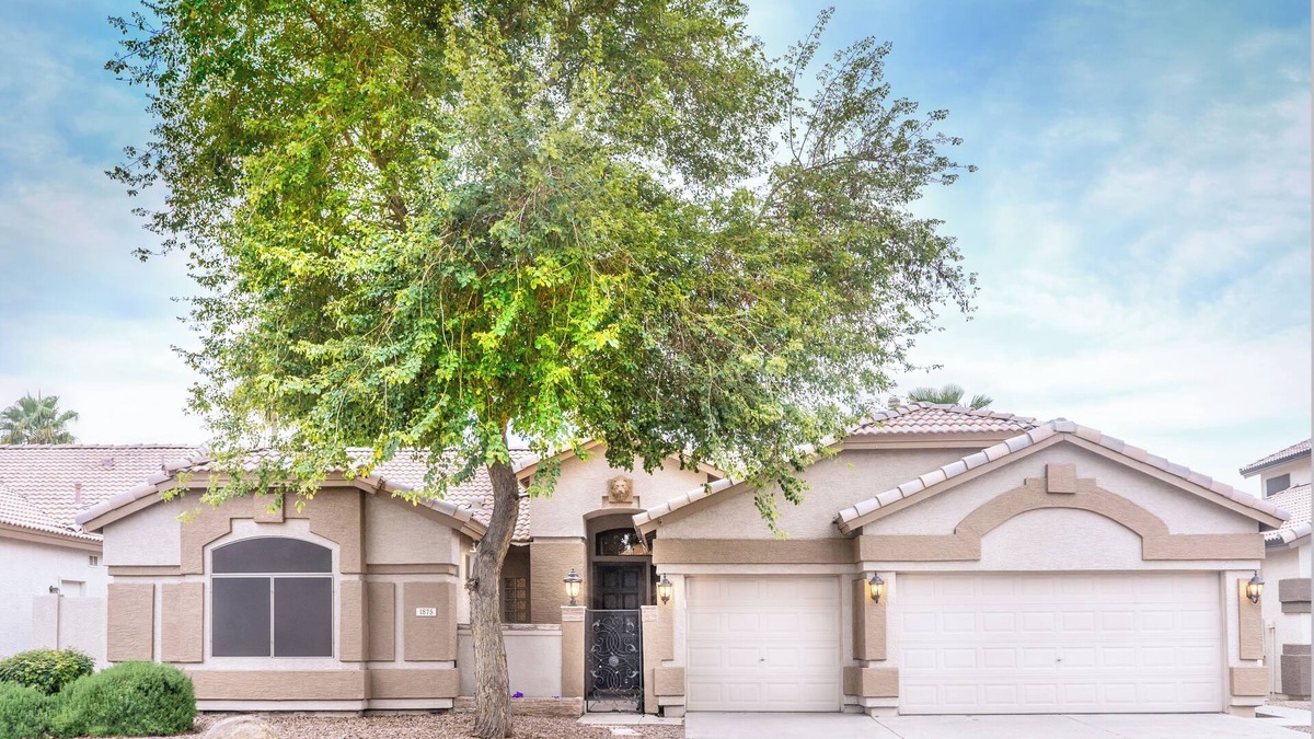 Gilbert House | ✨GILBERT GETAWAY✨Special fall rates! Beautiful home with lots of amenities!