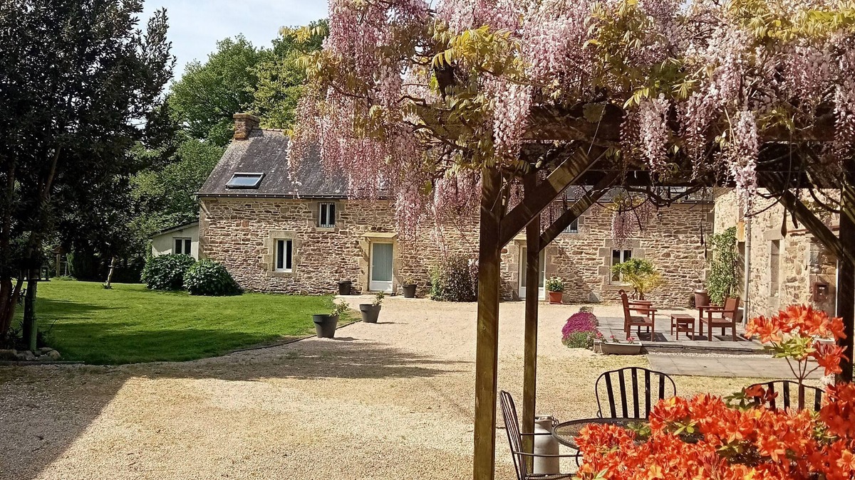 Guenin House | GILLES - RURAL LOCATION
