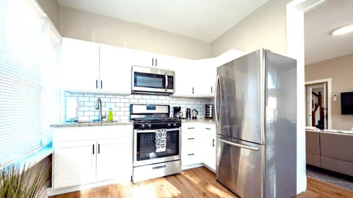 Forty Acres Apartment | Gilpin Grand - Renovated space in Trolley Square