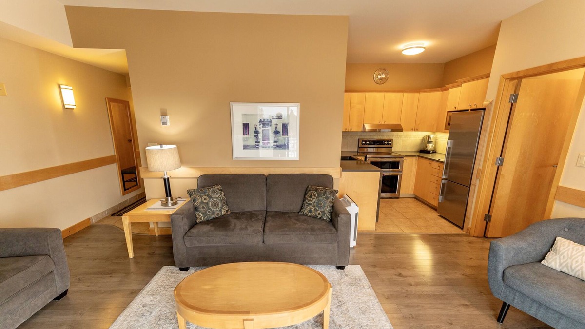 Gimli Condo | Gimli Beach Condos # 1 - Gimli's best location!