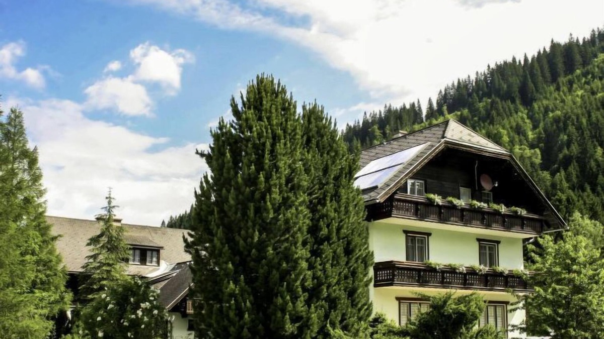 Donnersbachwald Apartment | Gipfelkreuz by Interhome