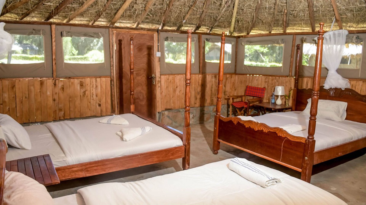 Mara North Conservancy Hotel | Giraffe Hills Mara Camp