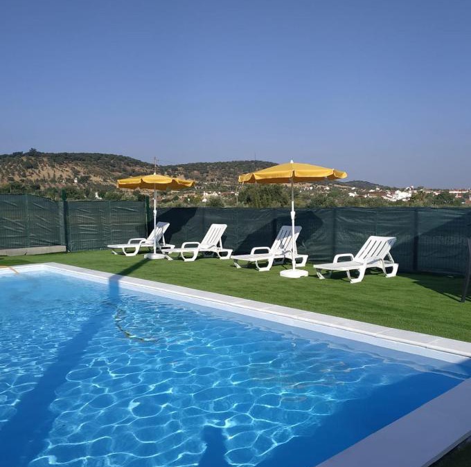 Santiago do Escoural House | Girassol Alojamento Local