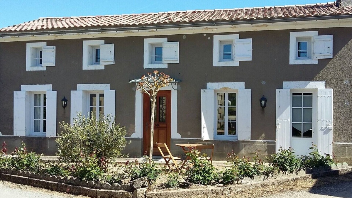 Saint-Christophe-des-Bardes House | Gite DE Robin - Saint-christophe-des-bardes
