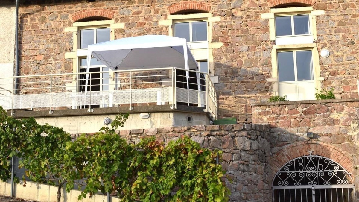 Saint-Etienne-des-Oullieres House | Gite du Clair de Nety