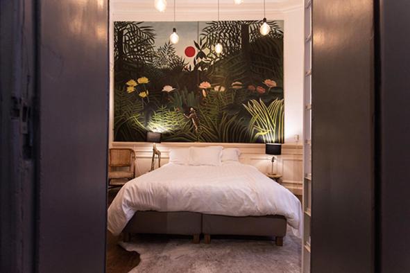 Feronstree et Hors-Chateau Apartment | GITADIN - Deluxe Suite Rousseau - Historical center
