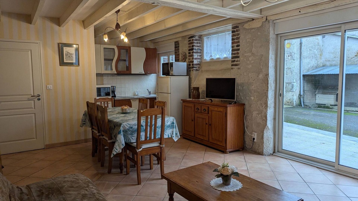 Epieds-en-Beauce Cottage | Gite Épieds-en-Beauce, 1 bedroom, 4 persons