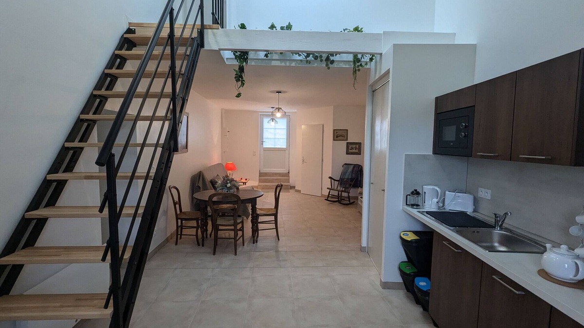 Chaingy Cottage | Gîte 1 Les Ratys: charm, tranquility and comfort near Orleans