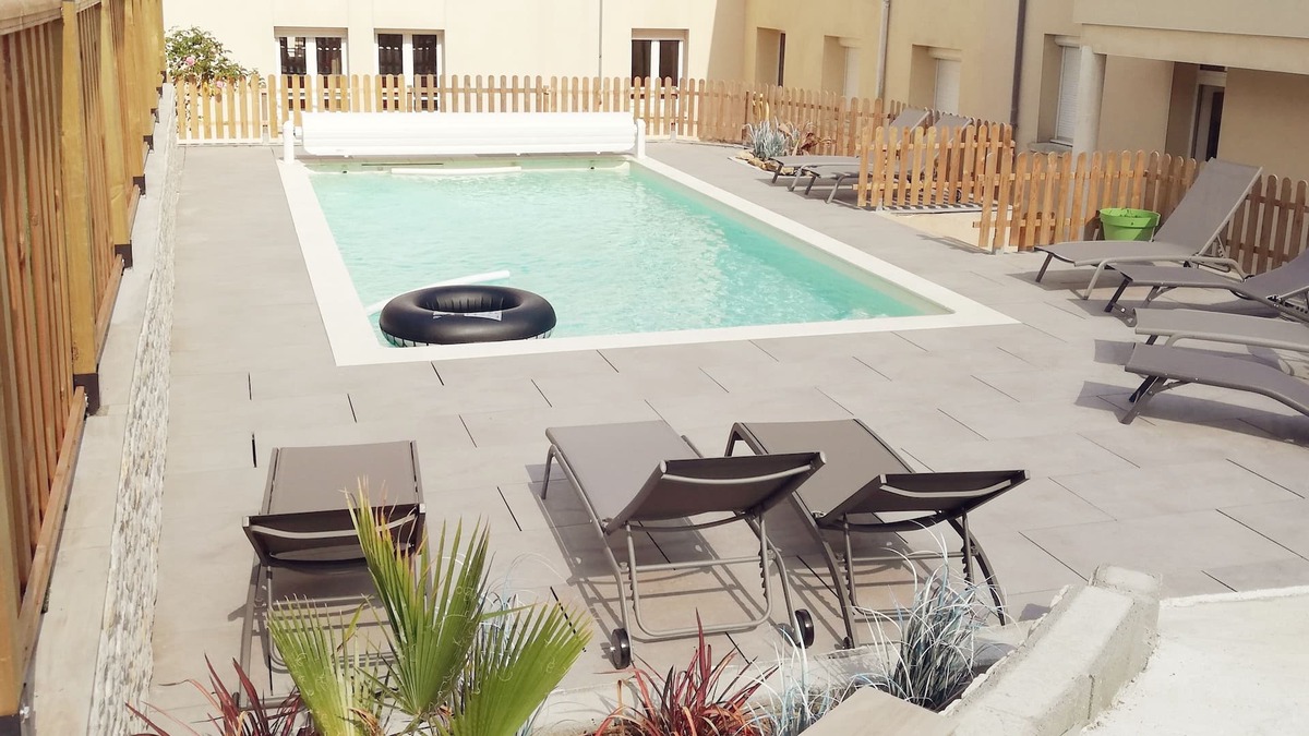 Saint-Loup-Lamaire Apartment | Gîte 10p in a city of character, Saint Loup sur Thouet
