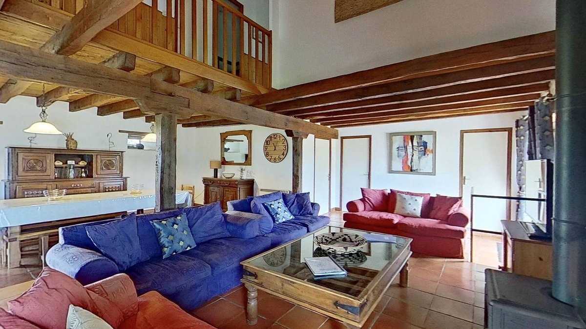 Gramat Apartment | Gite 11 people - “La Marjolaine”