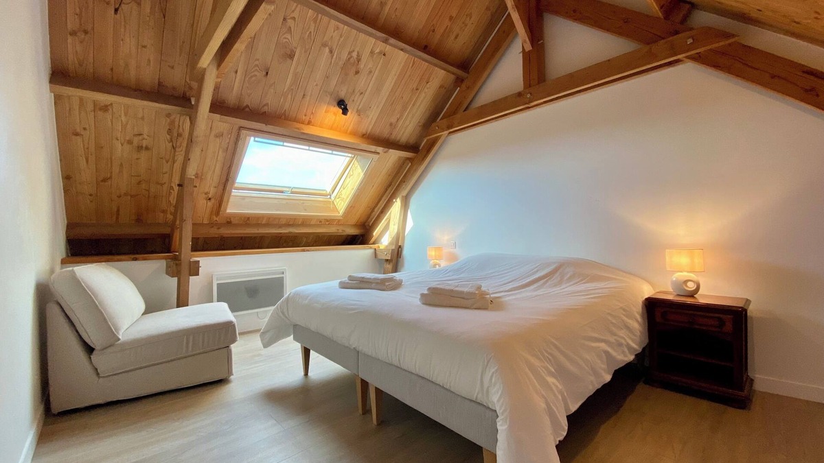 Teurtheville-Bocage Cottage | Gîte 12/14 pers. in the countryside 10km from Barfleur and Saint-Vaast-la-Hougue