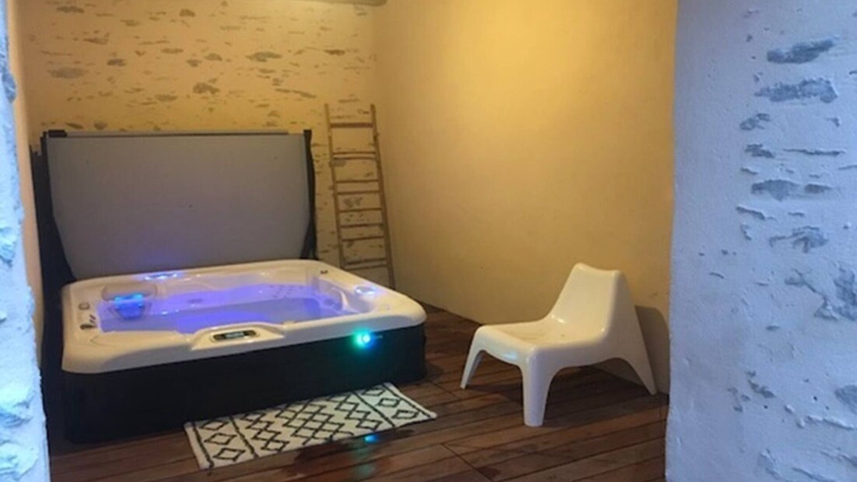Les Moutiers-en-Retz House | GITE 2 persons with SPA AND swimming pool