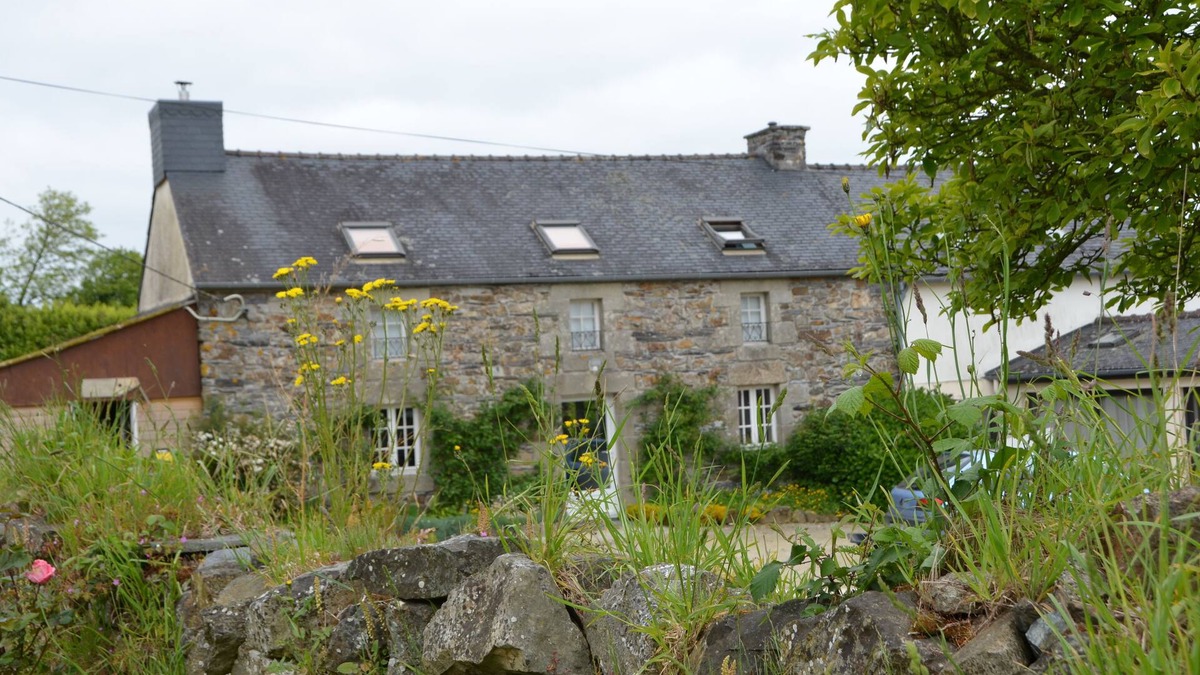 Dineault House | Gite 6 people in the heart of nature.