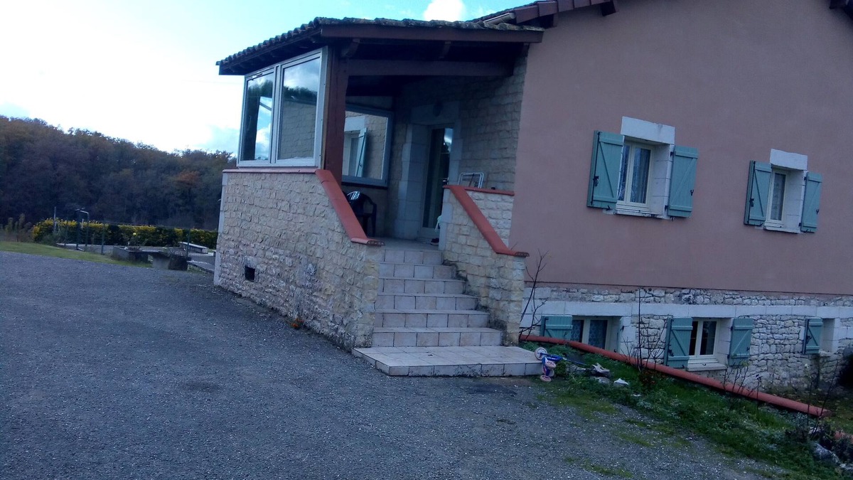 Saint-Laurent-Lolmie House | Gite 6 pers campagne, piscine baby-foot billard ping-pong piscne