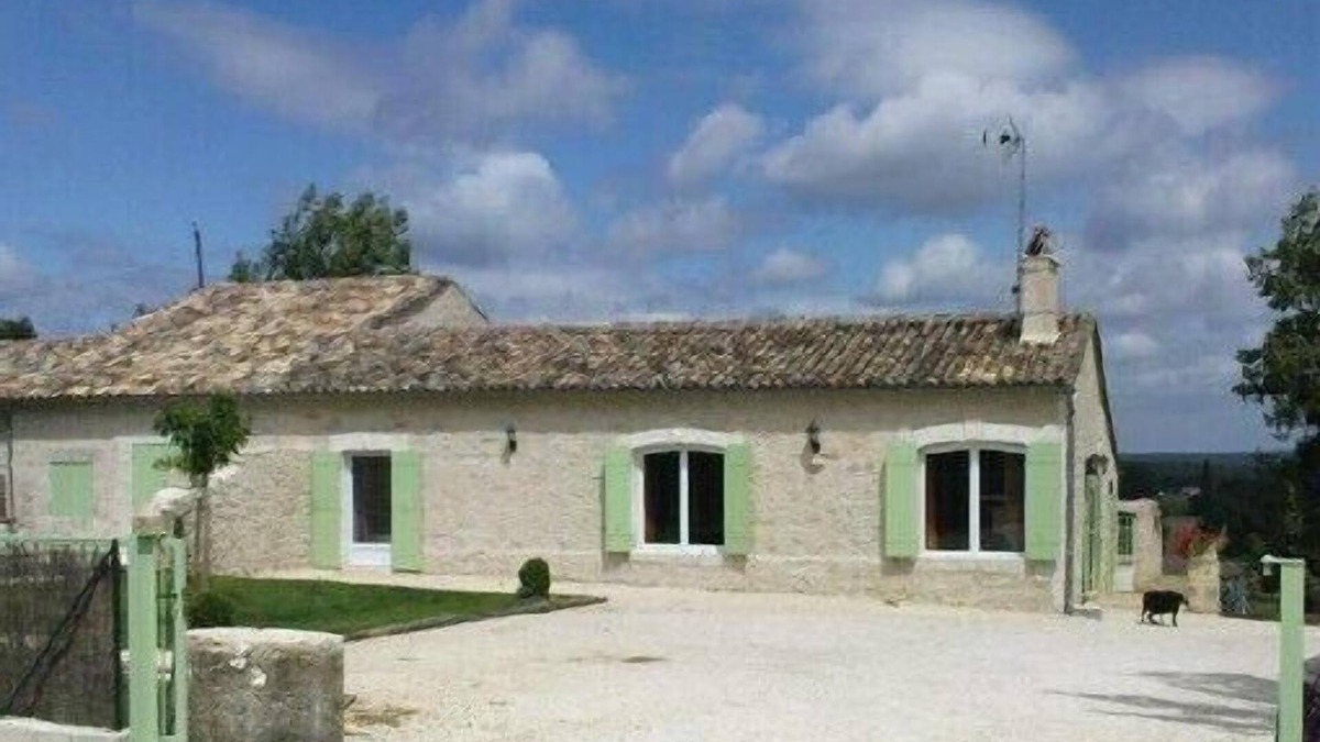 Saint-Meard-de-Gurcon Cottage | Gite 8/12 pers swimming pool + spa between Dordogne and Gironde