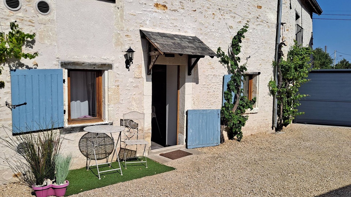 Chaveignes House | GITE ANGULUS RIDET - GRAPEVINE - Gîte 4/6 people