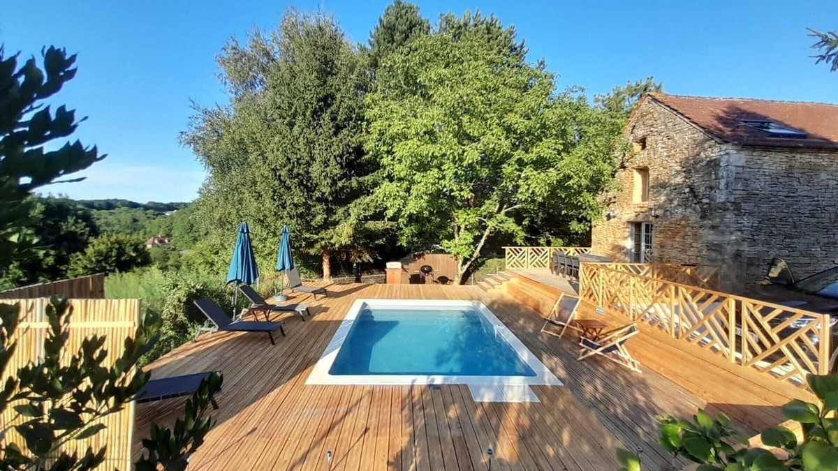 Archignac Cottage | Gite Archignac, 3 bedrooms, 6 persons