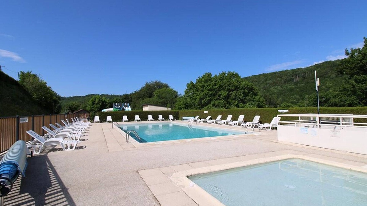 Arnac Cottage | Gite Arnac, 2 bedrooms, 5 persons