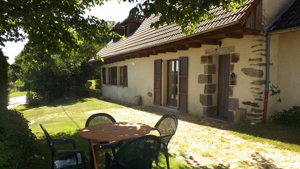 Arpajon-sur-Cere Cottage | Gite Arpajon-sur-Cère, 2 bedrooms, 4 persons