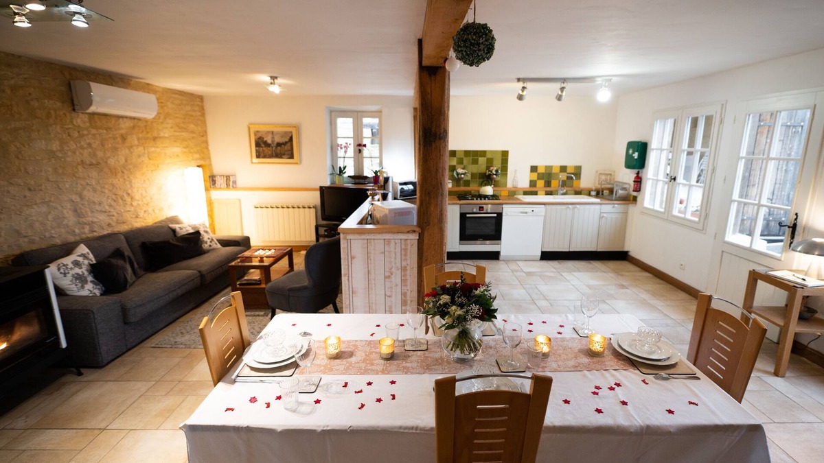 Salignac-Eyvignes Cottage | Gite au Manoir de Carlucet, 13th Century, between Sarlat and Montignac, Dordogne